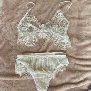 Lace white lingerie set